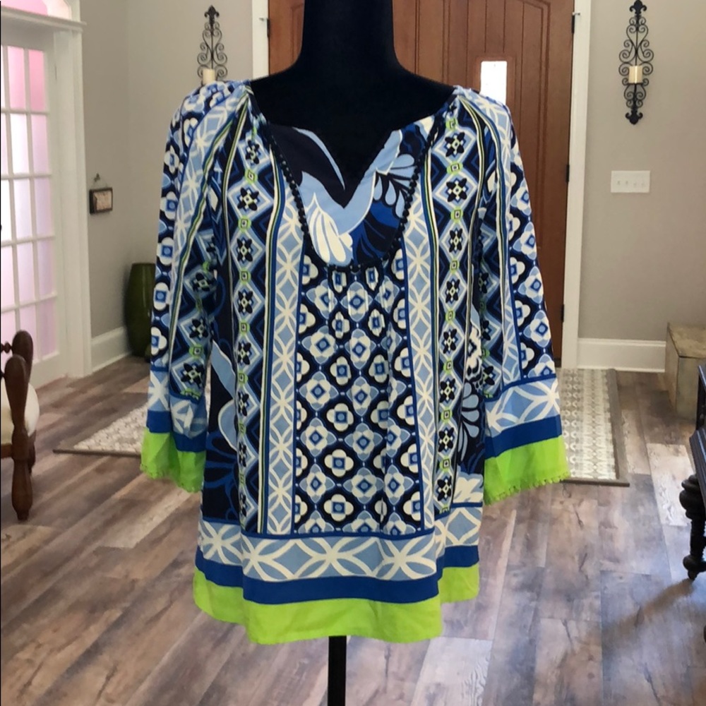 Crown & Ivy Split Neck Peasant Top with Trim